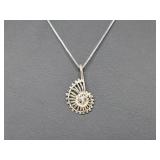 .925 Sterling Silver Shell Pendant & Chain