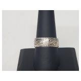 .925 Sterling Silver Floral Band