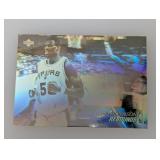 1992 UD AW Hologram David Robinson Surface/Corner
