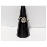 .925 Sterl Round Moonstone? Ring Sz 6.5
