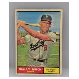 1961 Topps #325 Wally Moon Corners/Edges/Crease