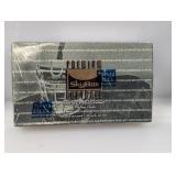 1995 SkyBox Premium Football Premium Box