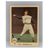 1959 Fleer Ted Williams HOF Red Sox Crease/Stain