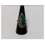 .925 Sterl Green Marbled Stone Split Shank Ring