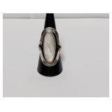 .925 Sterl Elongated Mother of Pearl Ring Sz 9
