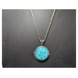 22" .925 Sterl Chain w/Carved Turquoise Pendant