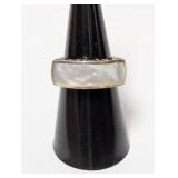 .925 Sterl Elongated Mother of Pearl Ring Sz 7