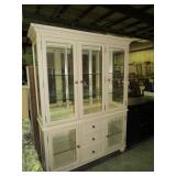 PAINTED AMER. DREW LIGHTED MIRROR BACK HUTCH
