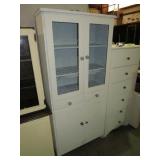 4 DOOR/2 DRAWER KITCHEN CABINET W/MESH INSERTS