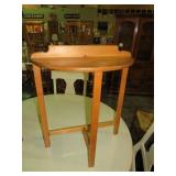 HALF MOON PINE SIDE TABLE