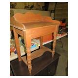 ANTIQUE PINE WASH STAND W/GALLERY TOP