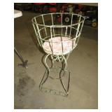 METAL GARDEN PLANT STAND