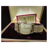 MENS VINTAGE ELGIN WATCH (WORKS, W/PAPERS & BOX)