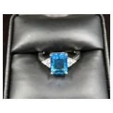 LADIES .925 EMERALD CUT AQUMARINE RING SIZE 6