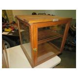 FOSTER SHOWCASE CO OAK ONE DOOR SHOWCASE