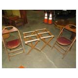 2 FOLDING CHAIRS & 2 FOLDING LUGGAGE RACKS