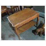 SOLID WOOD END TABLE