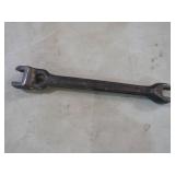 M. KLEINS & SONS LINEMANS ANTIQUE TOOL