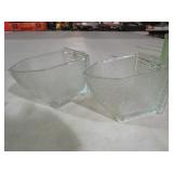 PAIR OF VINTAGE GERBER HANDLED MEASURING CUPS