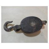 WOOD & IRON PULLEY