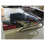 RYOBI SANDER ORG BOX