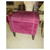 CLOTH COVERED LIFT TOP FOOT OTTOMAN