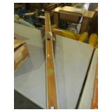 2 LEVELS & 3 HAND SAWS