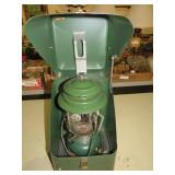 COLEMAN LANTERN W/CASE