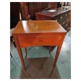 ANTIQUE SINGER SEWING MACHINE WITH CASE