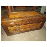 WOOD CARVED TRUNK