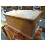PINE LIFT TOP TRUNK