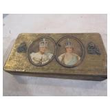 VINTAGE METAL PLAYING CARD HOLDER