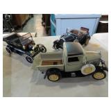 (3) DIECAST METAL VINTAGE CARS & TRUCKS