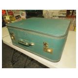 VINTAGE LADY BALTIMORE SUITCASE