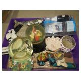 SNOW GLOBES / FIGURINES & MISC