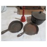 COLLECTION OF CAST IRON SKILLET, BELL, POT W/LID