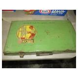 METAL ERECTOR BOX W/AMERICAN WOOD LOG SET INSIDE