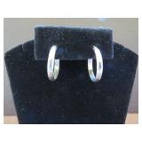SMALL HOOP EARRINGS STAMPED 925