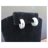 SMALL THICK HOOP EARRINGS STAMPED 925