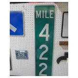 MILE MARKER 422 SIGN