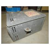 VINTAGE METAL KETCH-ALL METAL MOUSE TRAP