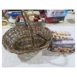 WICKER BASKET & CHEERS TRIVIA GAME