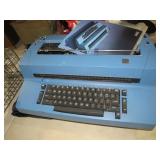 1973 IBM SELECTRIC II TYPEWRITER/COVER/MANUALS