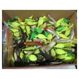 BOX OF FILLER BAIT PLUGS