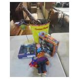 COLLECTION OF VINTAGE TOYS (ELMO, LINUS,STAR WARS)