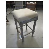 PADDED WOOD FRAME BAR STOOL