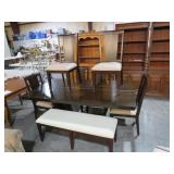 BEAUTIFUL SOLID WOOD TABLE, 6 PADDED CHAIRS/ BENCH
