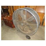 38" R INDUSTRIAL FLOOR FAN W/ ROLLERS