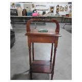 SOLID WOOD SMOKE STAND