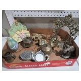 COLLECTION OF BRASS ITEMS & MISC